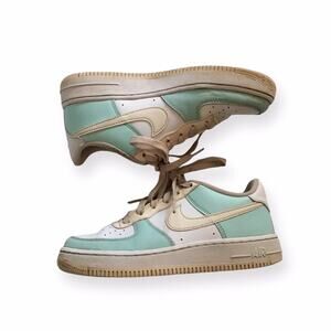 Nike Air Force 1 Sneakers (Jade/White/Pink/Guava)